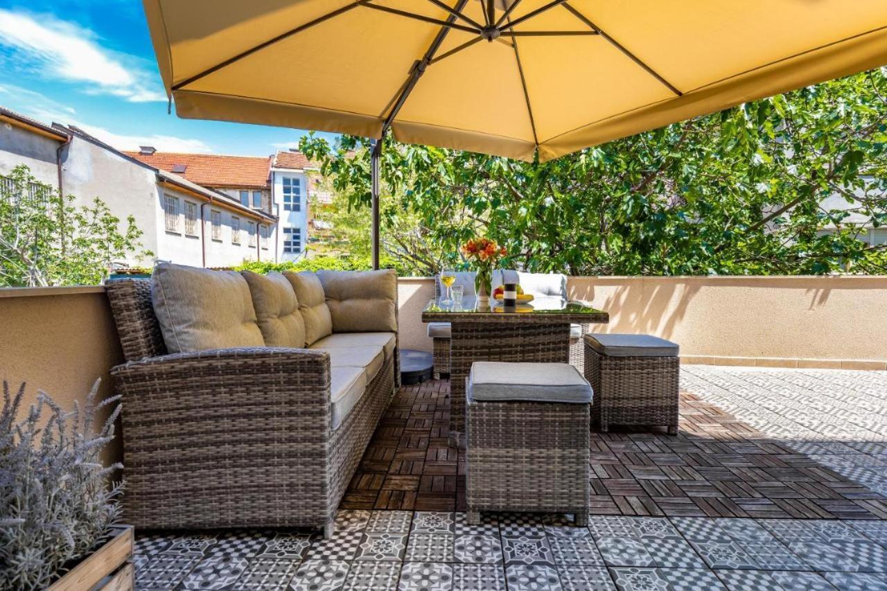 Top Centre Plovdiv Apt. With Parking For 4 Guests Екстер'єр фото