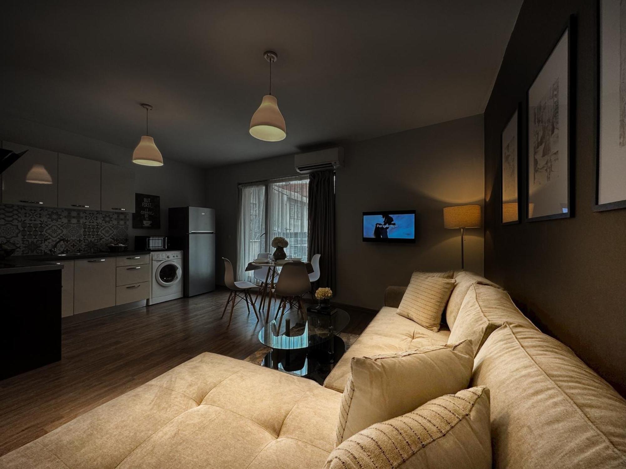 Top Centre Plovdiv Apt. With Parking For 4 Guests Екстер'єр фото